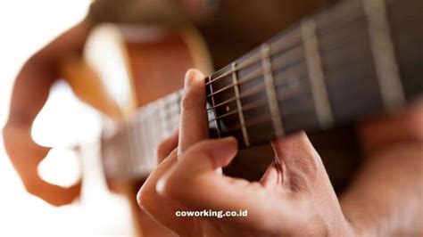 Kumpulan Chord Gitar Lagu Romantis Pop Indonesia - CoWorking.co.id