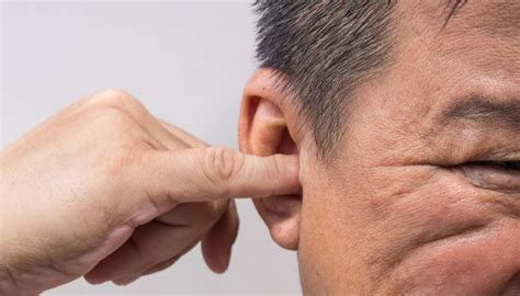 Earwax problems: Symptoms, causes, risk factors, and treatment
