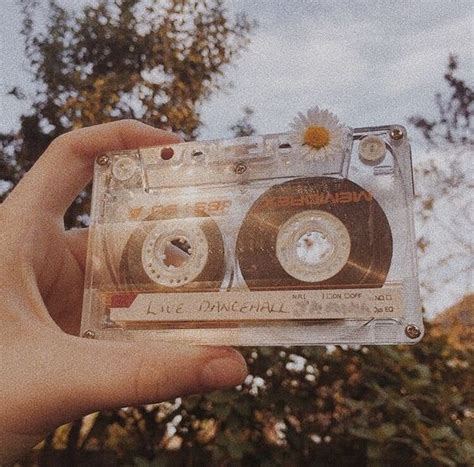 Retro aesthetic, Aesthetic vintage, Aesthetic photography, 80s aesthetic, Aesthetic art ...