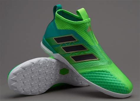 ️ Daftar Harga Sepatu Futsal Adidas Terbaru Juni 2024 | HargaBulanIni.com