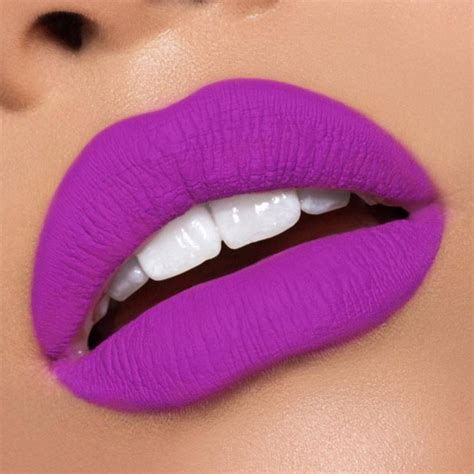 50 Trending Purple Lipstick Shades For 2023 | Cores para lábios, Cores ...