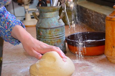 Bread making in Petra - Jordan Holiday Architects : Jordan Holiday Architects