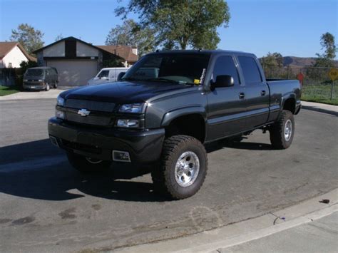 2004 Chevrolet Silverado 2500HD - Information and photos - MOMENTcar