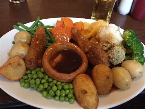 England Yorkshire Pudding : Yorkshire Pudding: A Standard At Any English Sunday Lunch ...