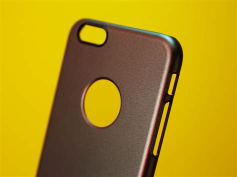 Hands-on with the first batch of 'iPhone 6' cases (pictures) - CNET