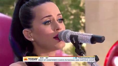 Katy Perry - I kissed a girl live at Today Show HD - Best Performance I kissed a girl directo ...