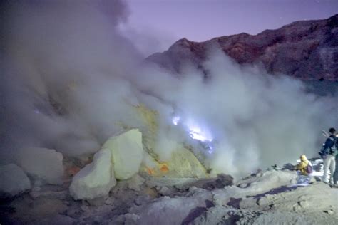 Ijen Crater Blue Fire Tour From Bali | Yogyakarta Tour, Bali Packages, Bromo Ijen Tour ...