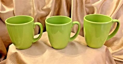 VINTAGE CORELLE COORDINATES Lime Green Stoneware Coffee Mugs Set of 3 ...