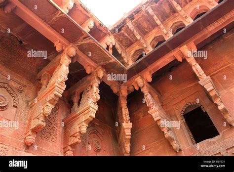 Agra fort inside agra uttar hi-res stock photography and images - Alamy