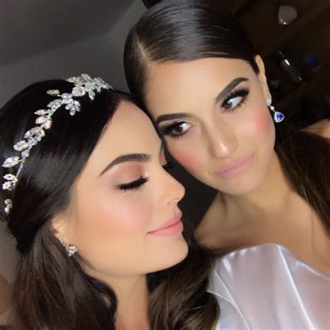 Ximena Navarrete on Instagram: “Te extraño @mariananro #Her 💕👑 #sisterlove #MakeupByVi ...