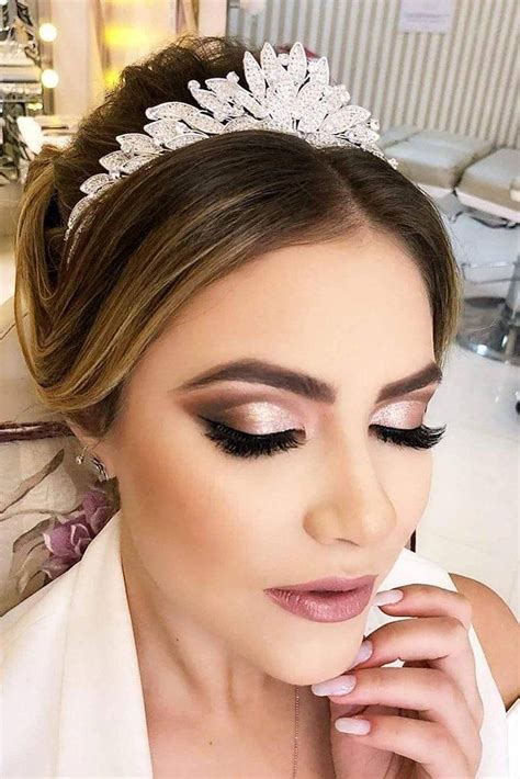 Wedding Makeup: 50 Looks For Brides [2024 Guide + Expert Tips] | 自然な結婚式 ...