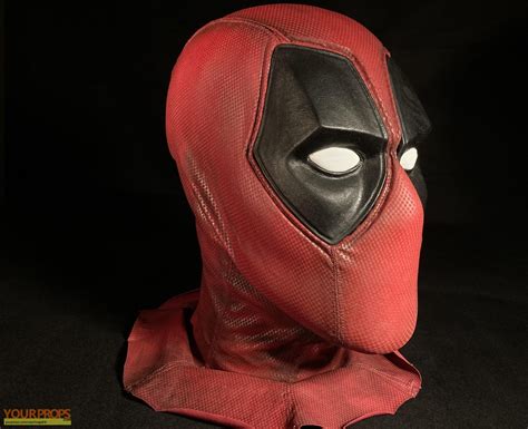 Deadpool DeadPool Mask replica movie prop