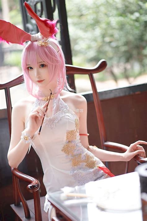 Ngọt ngào với bộ ảnh cosplay Yae Sakura cực dễ thương trong Honkai Impact 3rd