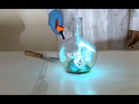 7 minutes of joy with Chemistry experiments - YouTube