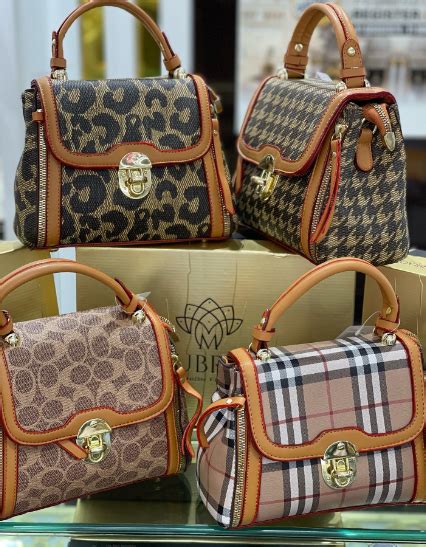 Handbags In Bulk - Wholesales Liquidation