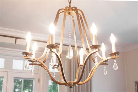 How to Hang a Dining Room Chandelier at the Perfect Height