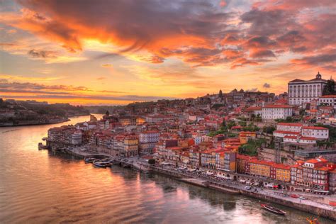 Portugalia Porto - 10 Historical Landmarks You Must See in Porto's Ribeira / Impreuna cu spania ...