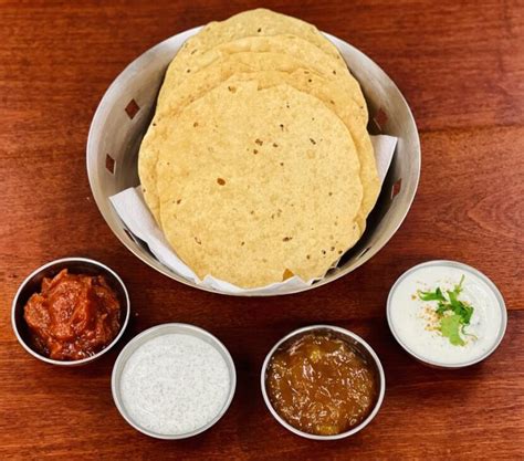 Poppadoms with Chutney & Sauce - Indian At The Crescent