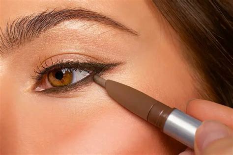 The 10 Best Hypoallergenic Eyeliners to Enhance 2023 (complete review)