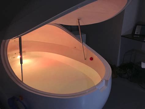 MY FLOAT TANK EXPERIENCE. With a Float Tank experience being on… | by Suzanne Burton | Medium