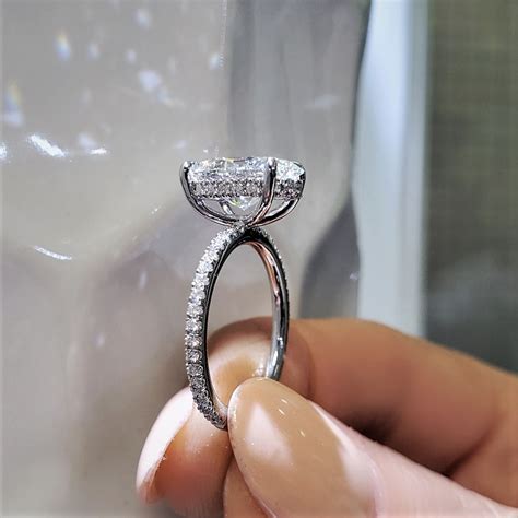 4 Reasons to Choose a Hidden Halo Engagement Ring (2024) | Diamond Mansion