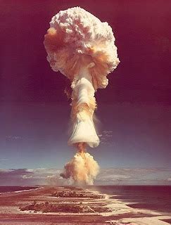 *: mushroom cloud.