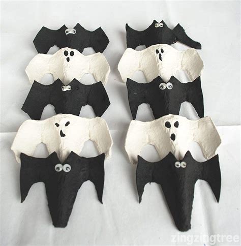 Ghost and Bat Halloween Bunting | Halloween bunting, Halloween bats, Egg carton crafts