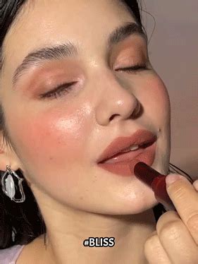 Dynamatte Boom Long-Lasting Matte Lipstick (Ember Rose Ver.)-Bliss – SHEGLAM
