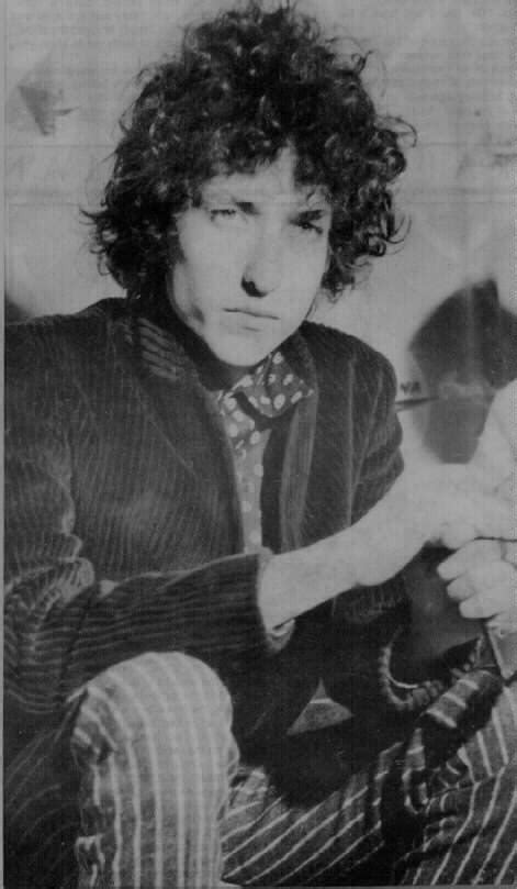 Bob Dylan World Tour 1966 - Australia Photo Gallery (30 Photos) - NSF ...