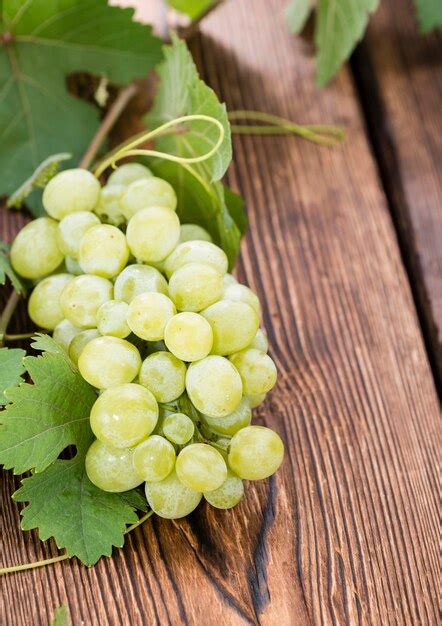 Premium Photo | Green grapes