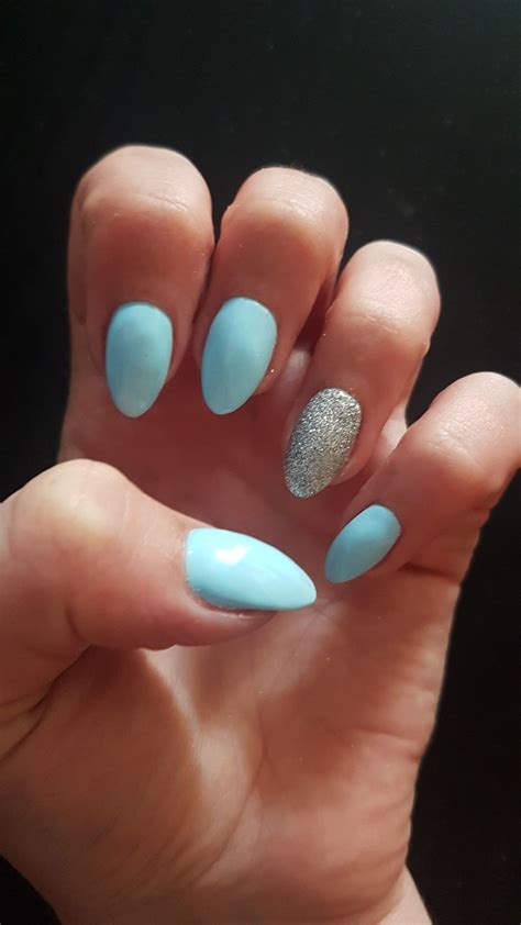 Sky blue with ring finger glitter gel nails #gelnails #skyblue #grey # ...
