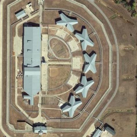 Southeast Correctional Center in Charleston, MO (Google Maps)