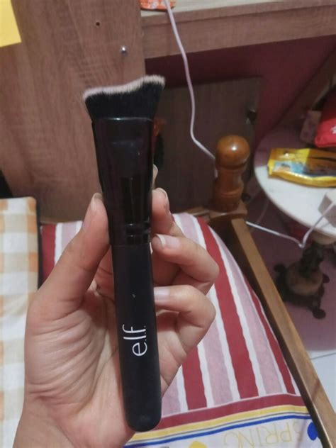 Elf make up brush - sculpting face brush, Kesehatan & Kecantikan, Rias ...