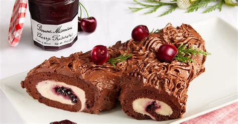 Bûche de Noël with Bonne Maman Cherry Preserves and Cream Cheese Filling - Bonne Maman