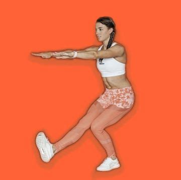 How To Do: A Dumbbell Step-up for Seriously Toned Legs