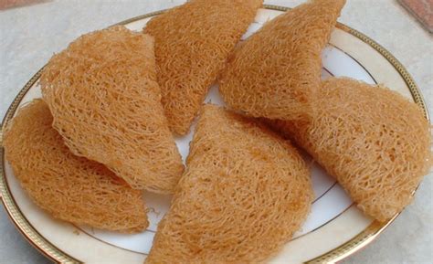 Rezeki Timor: KUIH TRADISIONAL SEMAKIN DILUPAI