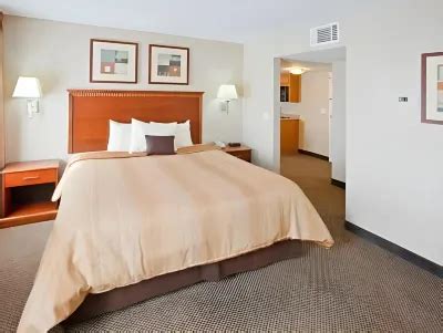 Hotels Near Indianapolis Motor Speedway, Speedway - Book with Free ...