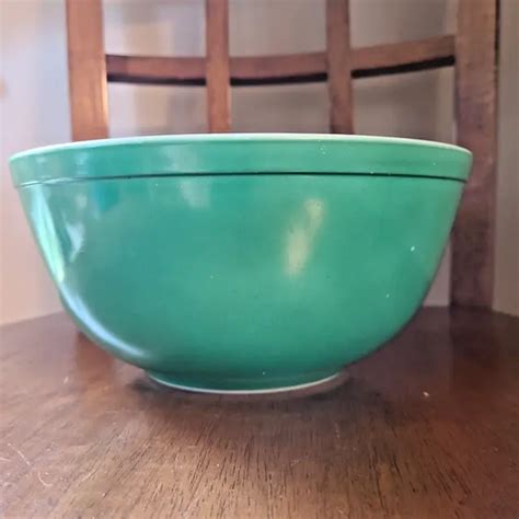 VINTAGE PYREX PRIMARY Colors Green 403 Mixing Nesting Bowl 2 1/2 qt. EUC $22.00 - PicClick