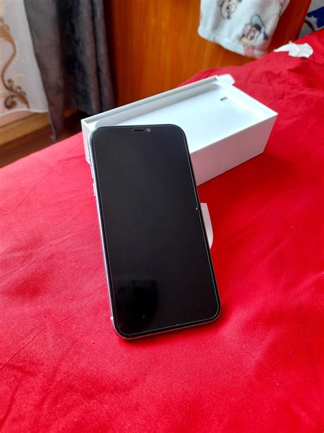 Vând iPhone 11 purple Craiova • OLX.ro