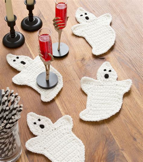 Crochet Ghost Coasters | Patrones de crochet de halloween, Crochet navideño, Croché de halloween