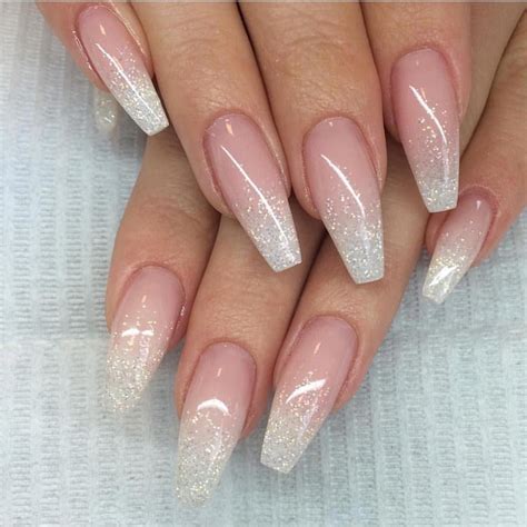4 METHODS TO MAKE A FRENCH MANICURE ON GEL NAILS | Ombre acrylic nails ...