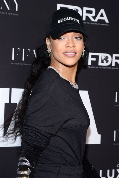 RIHANNA at FN Achievement Awards in New York 11/29/2016 – HawtCelebs