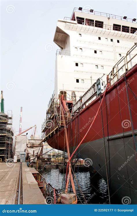 Container ship construction design - mazquik