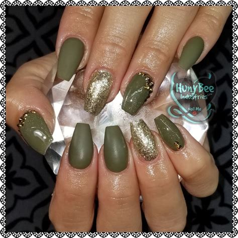 Olive green and gold nails | Gold nail designs, Cute acrylic nail designs, Green nail art