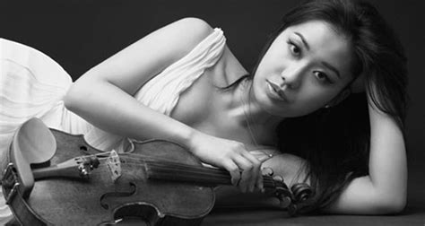 Interview with Sarah Chang Bestselling Violinist, Bestselling Classical ...