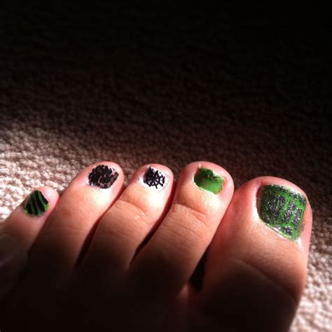 Halloween Toe Nail Art. #nailart Halloween Toe Nails, Nails Only, Toe Nail Art, Lacquer, Nailart ...