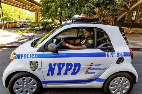 NYPD Replaces Its Three-Wheeled Motorbikes with a Fleet of smart ...