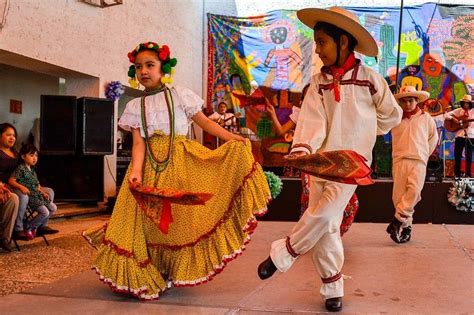 The Passionate History of Spain’s Fandango Dance