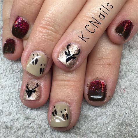 Deer Hunting Nails - Design Talk