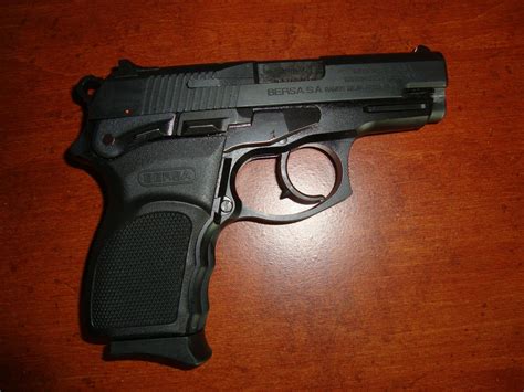 Recommendations: sub-compact 9mm with external hammer